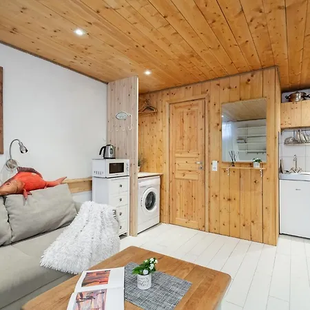 Statement Basement Apartman *